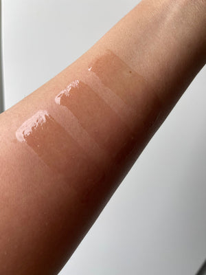 plump-gloss - bentleybeautylounge