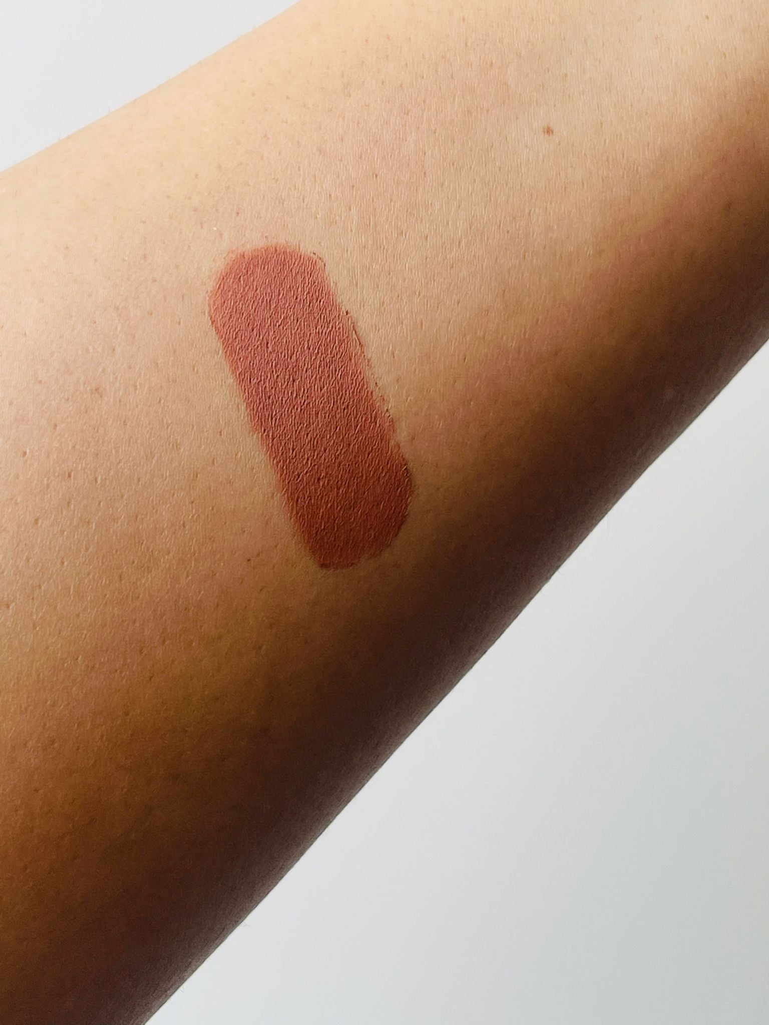 lip-liners - bentleybeautylounge