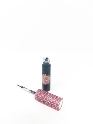 lash-adhesive - bentleybeautylounge