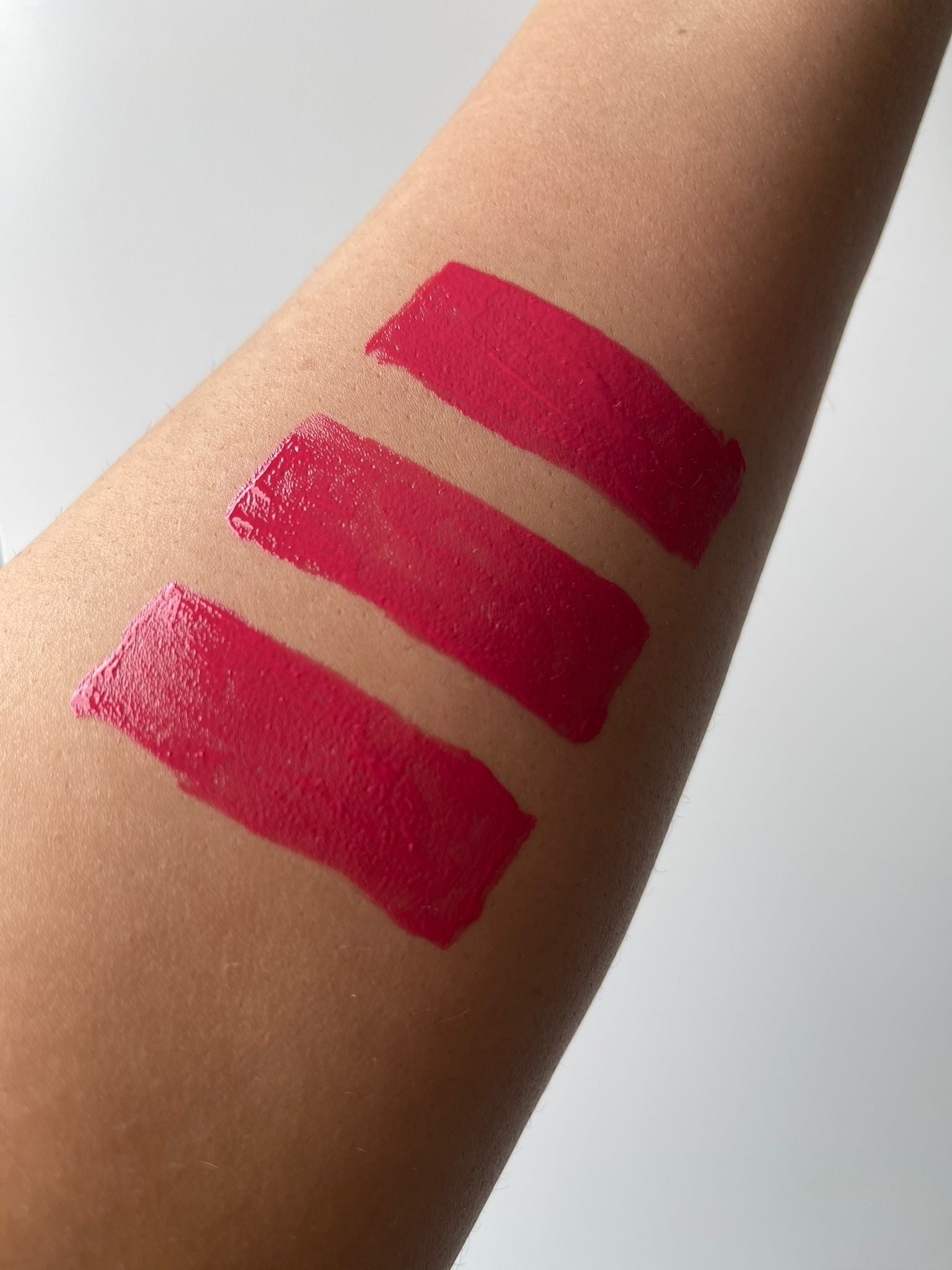 plump-gloss - bentleybeautylounge