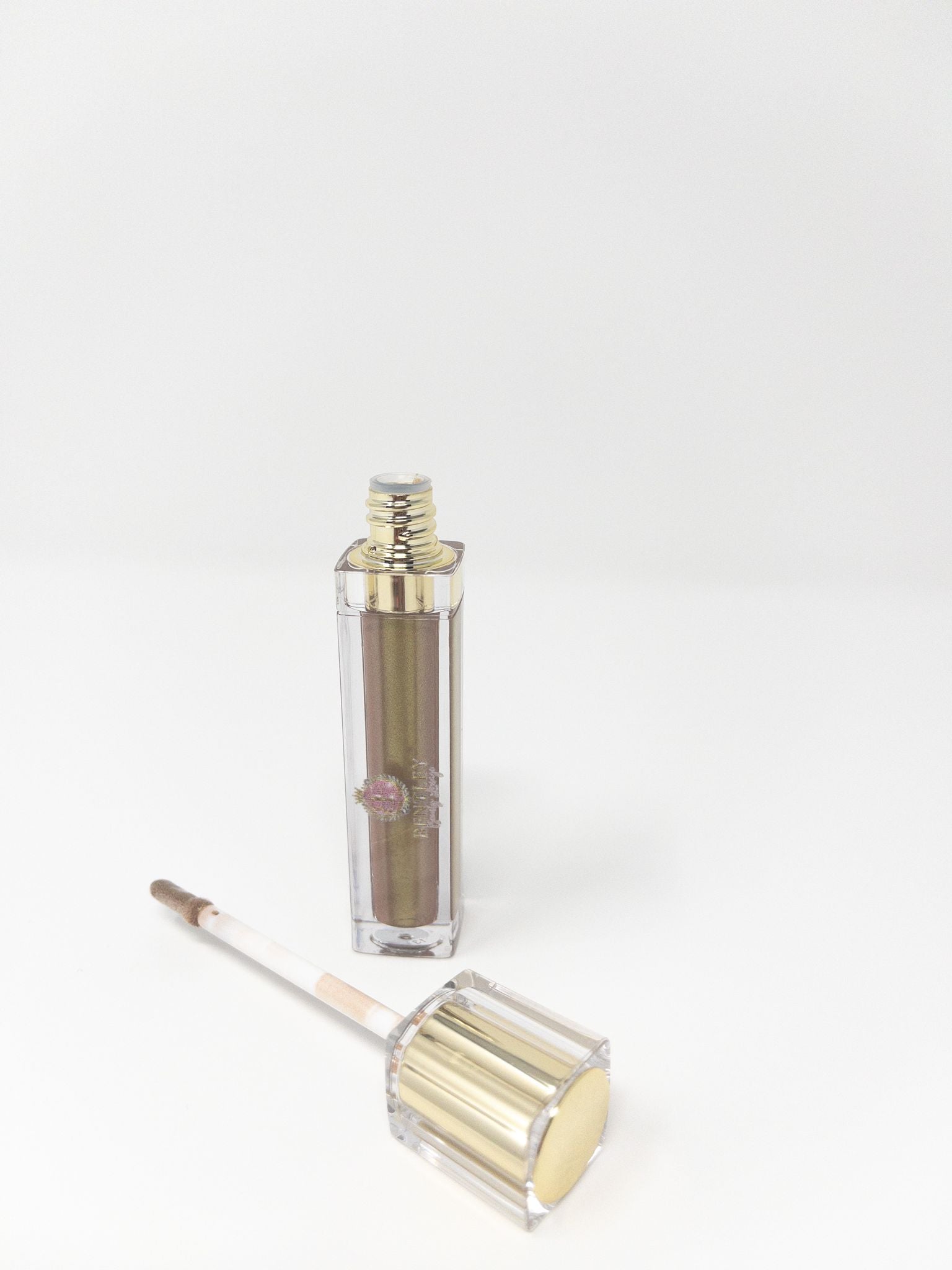 glitters - bentleybeautylounge